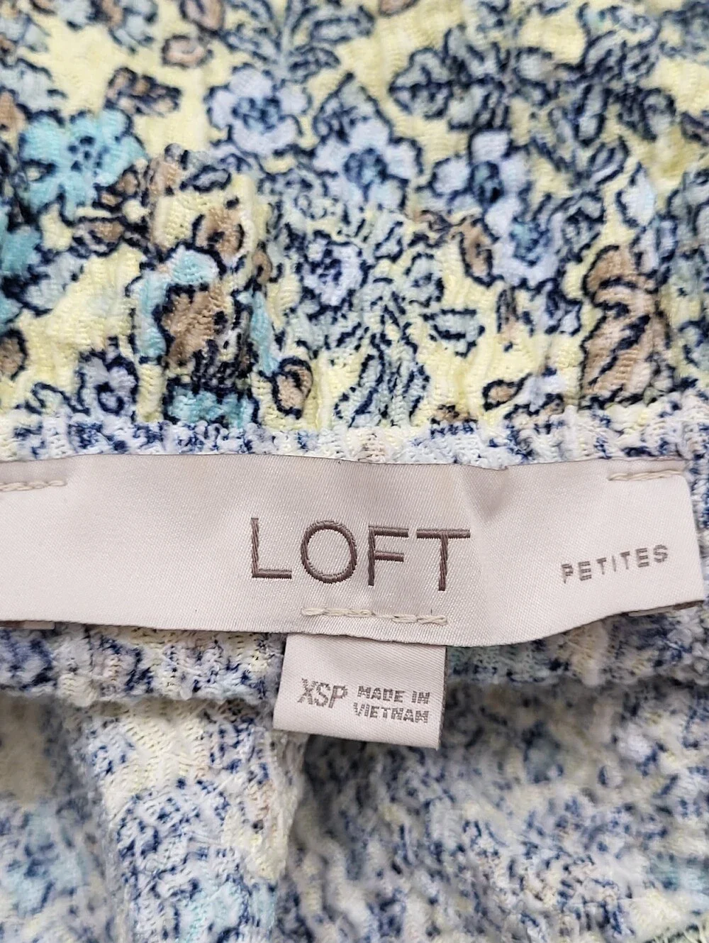 Loft Women's Peasant Floral Print Ruffle V-Neck Blouse Puff Sleeve‎ Size XS-Pet